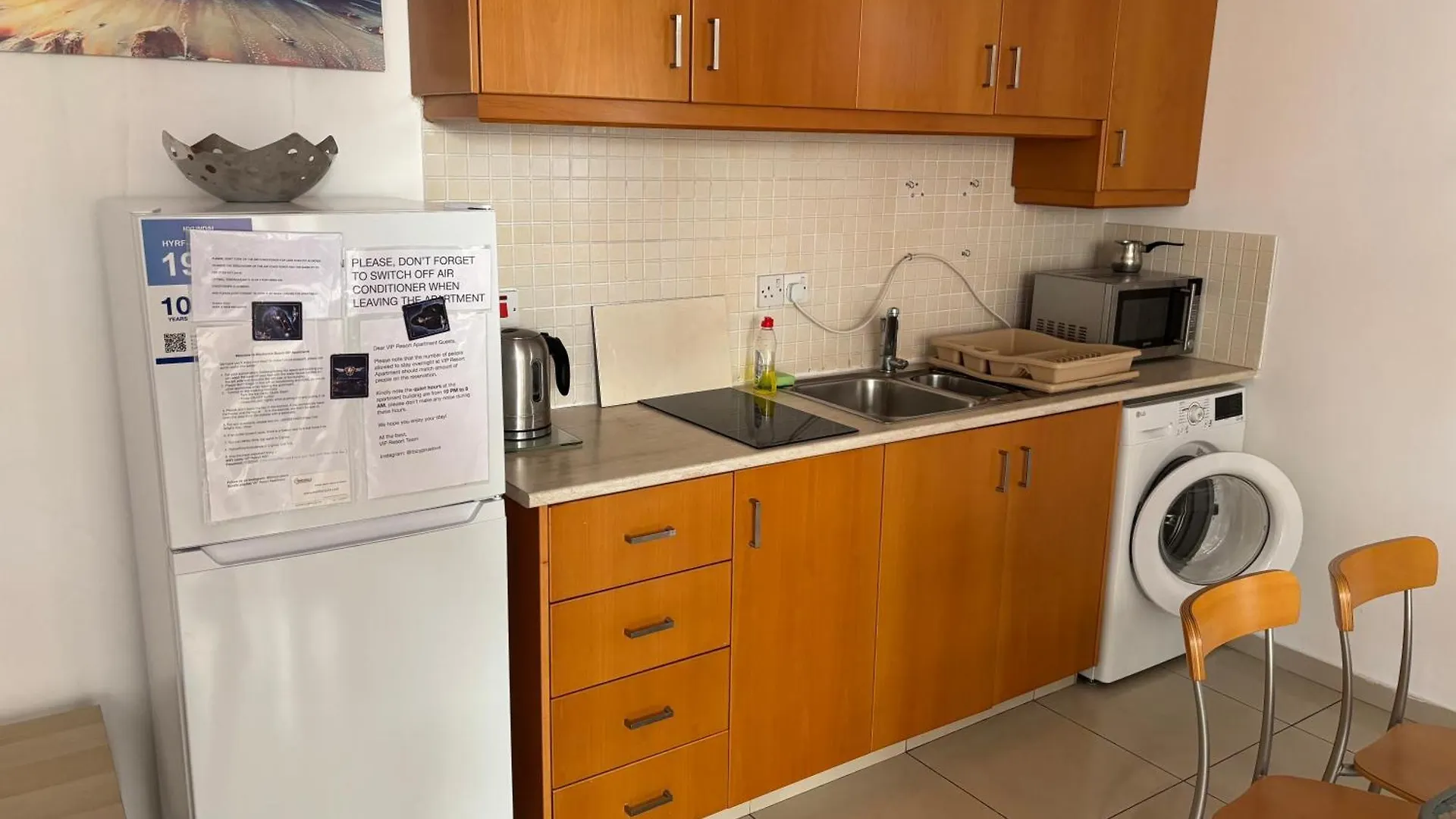 Vip Resort Apartment On Makenzie Beach 라르나카 0*,  키프로스
