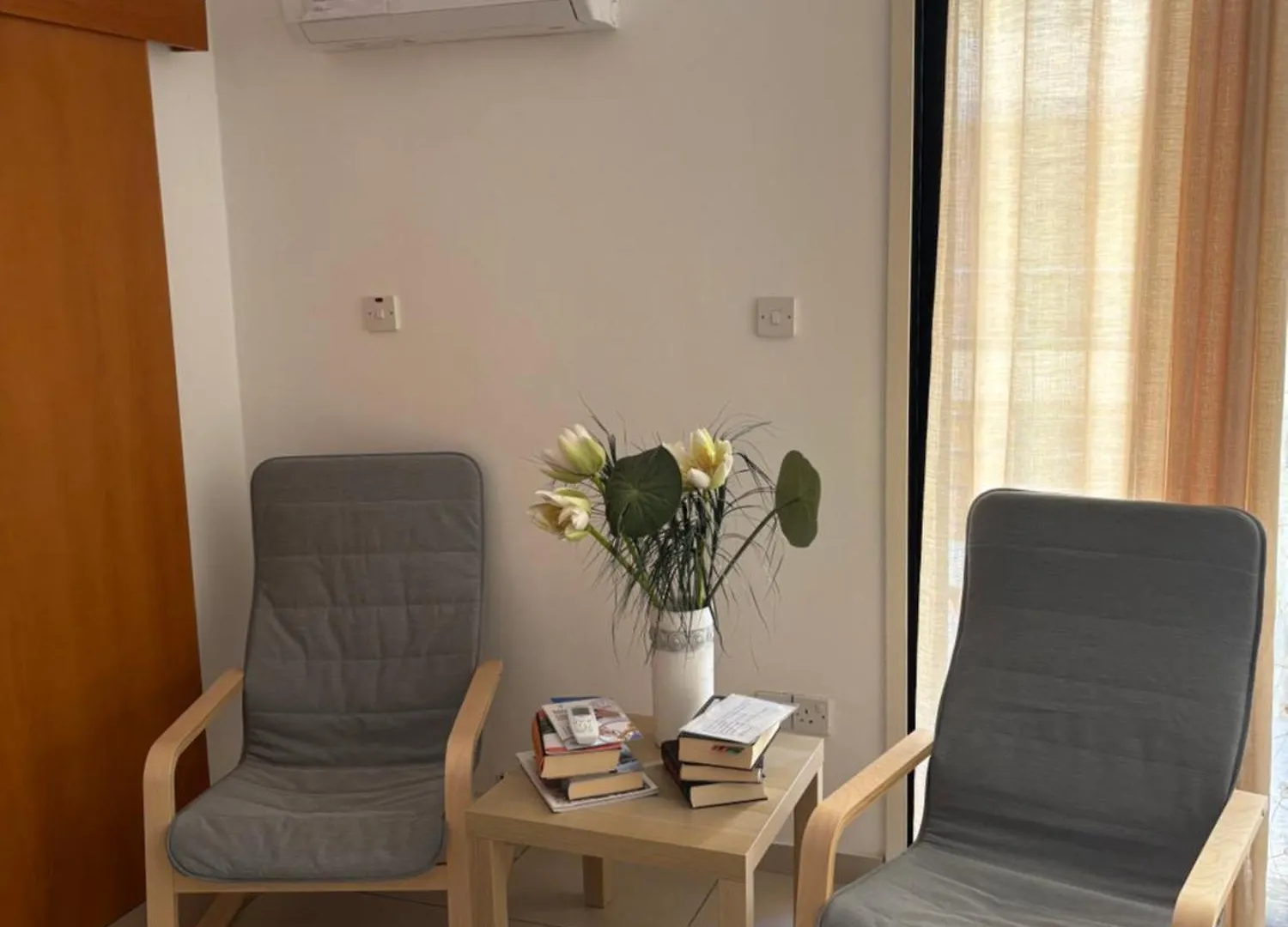 Vip Resort Apartment On Makenzie Beach 라르나카