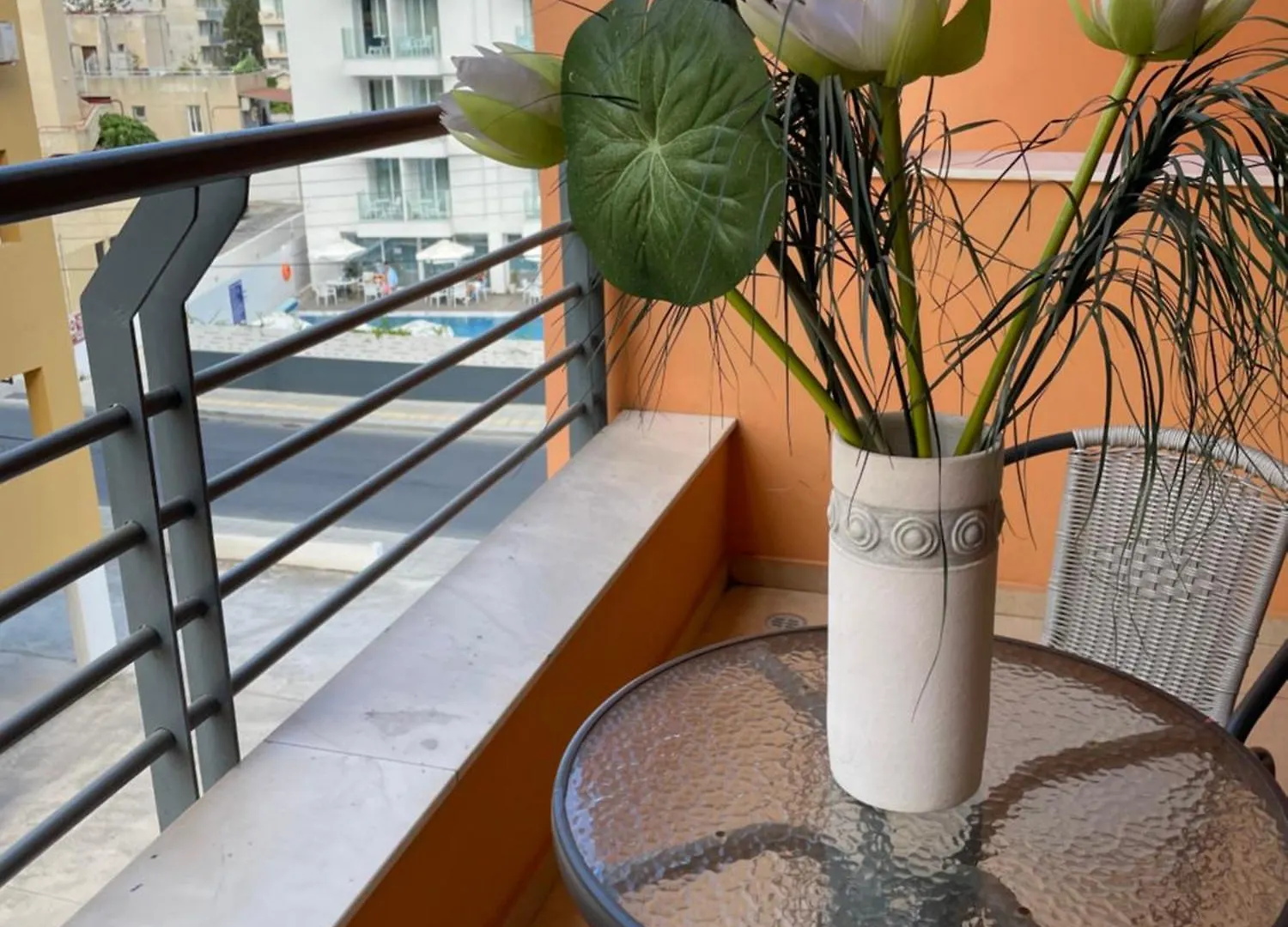 Vip Resort Apartment On Makenzie Beach 라르나카