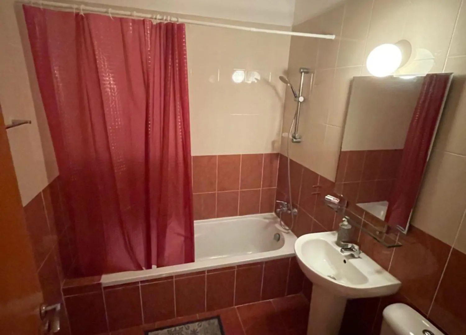 Vip Resort Apartment On Makenzie Beach 라르나카
